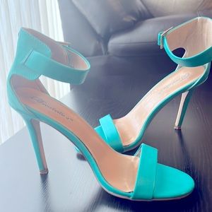Stilettos heel sandal